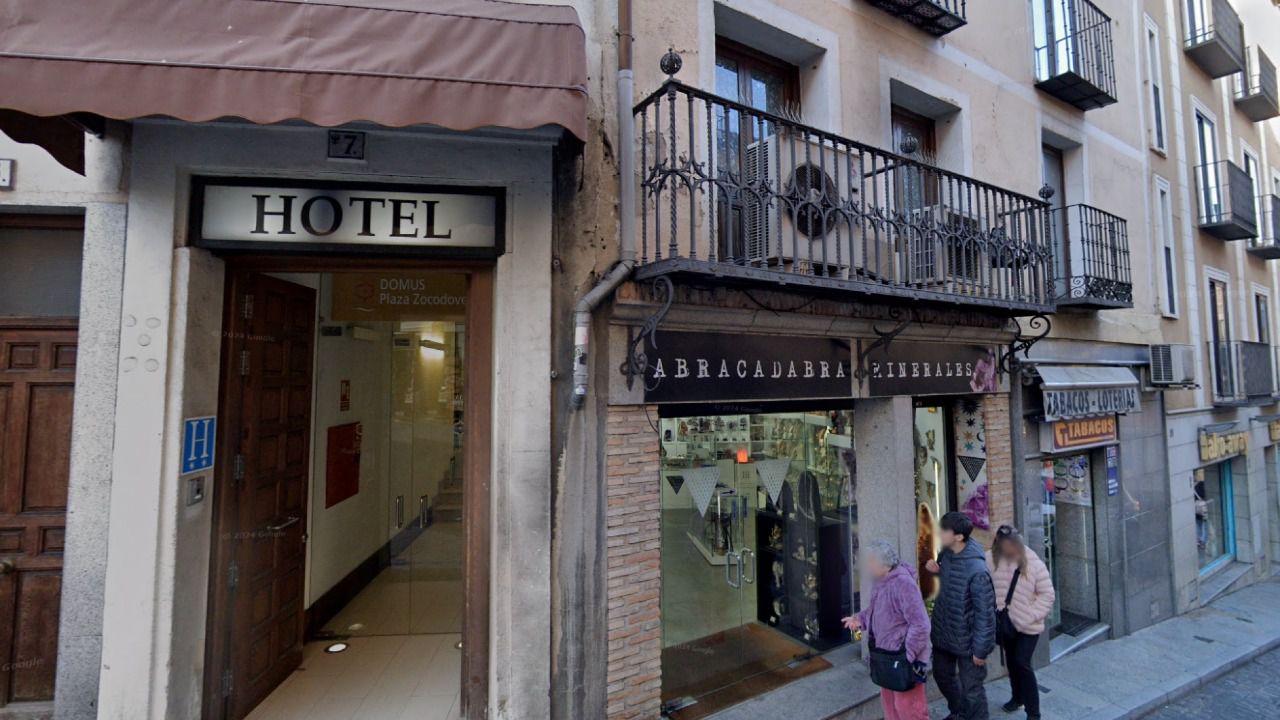 Desalojado el Hotel Domus Zocodover por un incendio en el local contiguo