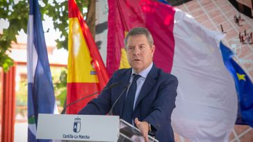García-Page vuelca en redes sociales su malestar por el pacto con ERC con un duro mensaje "nocturno"