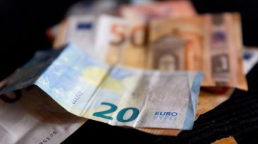 El salario en grandes empresas y pymes se elevó un 5,4% en el segundo trimestre