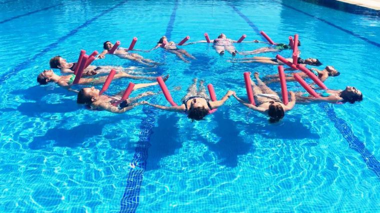 Más de 5.000 personas disfrutan este verano de los cursos de natación promovidos por la Diputación de Toledo