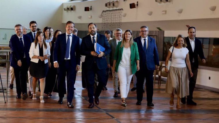 Núñez remarca que la reforma electoral no es prioridad: 'No hay contacto, ni calendario, ni mesas de trabajo con PSOE'