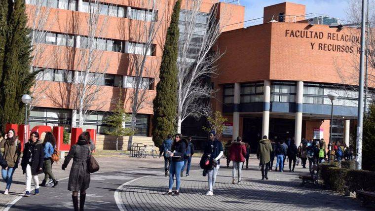 CSIF acusa al gobierno regional de “producir un daño irreversible a la Universidad” 