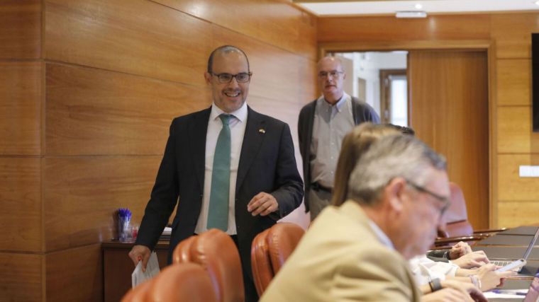 La Mesa de las Cortes amplía al 23 de octubre el plazo para presentar enmiendas a la reforma de Estatuto de Autonomía