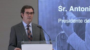 Garamendi (CEOE) considera buenos los datos de PIB e IPC, pero niega que la economía vaya como "un cohete"