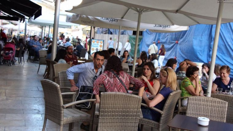 La actividad del sector servicios de España se acelera a máximos desde abril de 2023