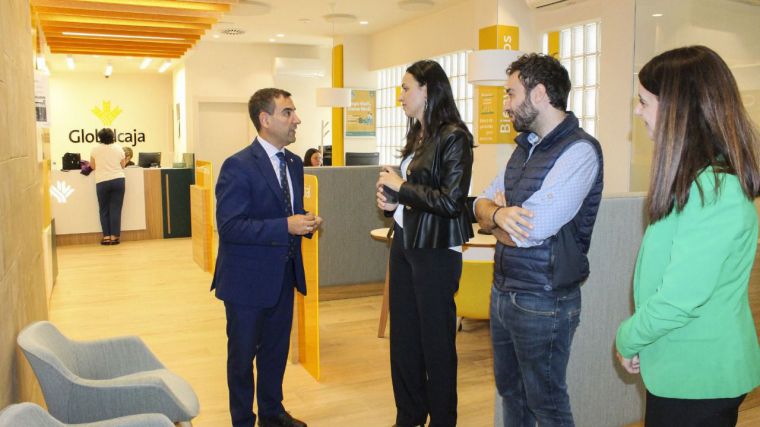 Globalcaja inaugura su renovada oficina en Villanueva de los Infantes