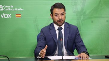 Vox pide que Page comparezca en las Cortes para informar del contenido de su reunión con Pedro Sánchez