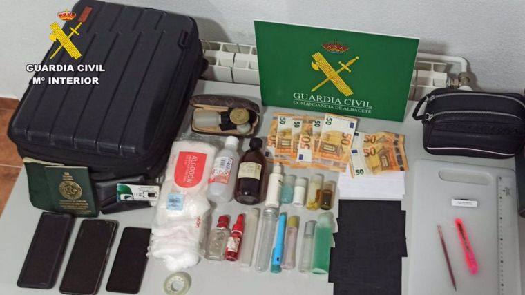 Un detenido en Casarrubios del Monte por estafar 250.000 euros mediante el 'timo del negativo'