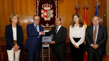 El Proyecto de Presupuestos de la Junta para 2025 inicia su tramitación en las Cortes regionales