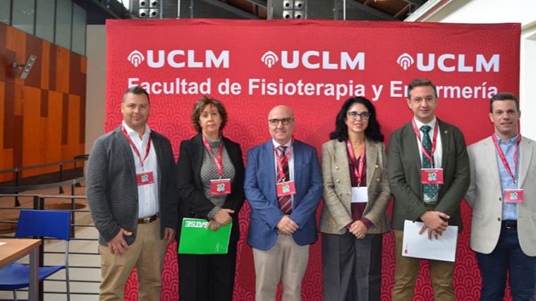 Profesionales de la enfermería debaten en la UCLM sobre excelencia asistencial y académica como camino compartido