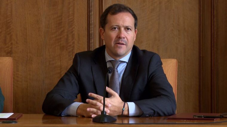 Velázquez pide 'comprensión' por las nuevas obras de Bisagra tras los fallos cometidos por la empresa y garantiza mayor supervisión del Consistorio