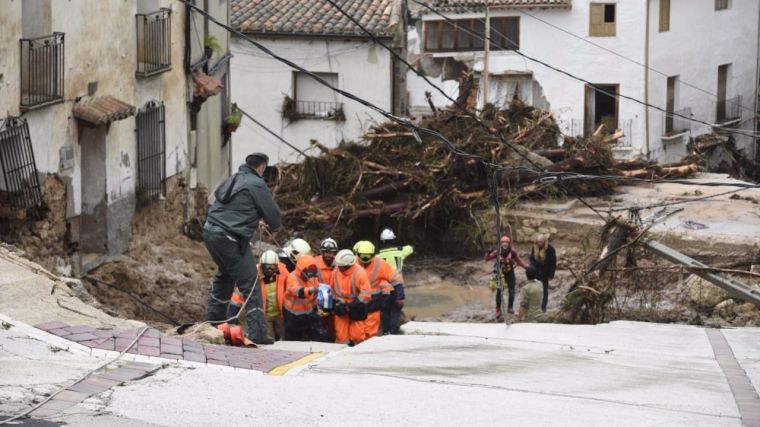 La lluvias torrenciales dejan seis desaparecidos en Letur (Albacete) y una treintena de personas atrapadas por el agua