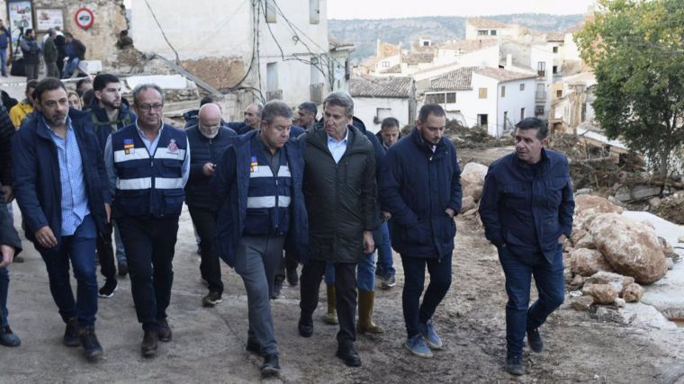 Feijóo ofrece desde Letur su 'colaboración institucional, compromiso político y unidad' ante la DANA