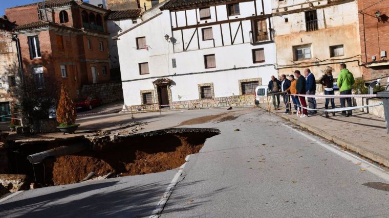 CLM declarará obra de emergencia la reconstrucción del puente de la travesía de Landete