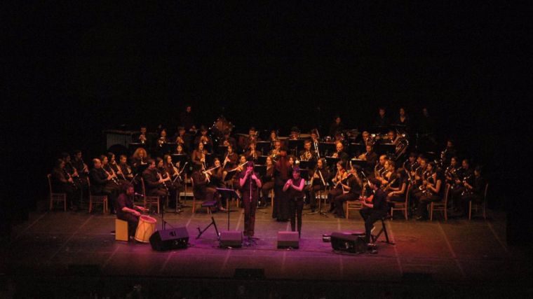 Rozalén canta en Cuenca con Letur en el alma para comenzar a quitarle barro a la esperanza
