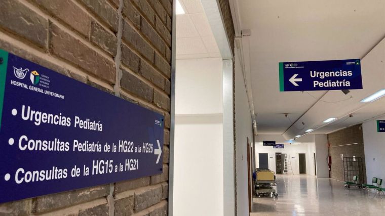 Cientos de personas se manifiestan en Albacete para denunciar la 'precaria' situación del Hospital General