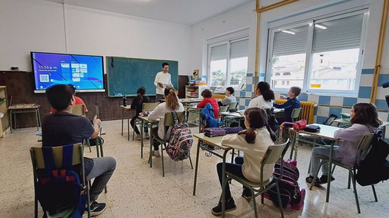Los escolares de Letur regresan a las aulas del colegio 'Nuestra Señora de la Asunción'