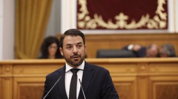Vox pide menos burocracia para autónomos y el PP incentivar nuevas altas, mientras el PSOE defiende su modelo en CLM
