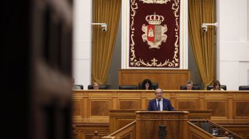 La mayoría absoluta del PSOE rechaza las enmiendas a la totalidad de PP y Vox al presupuesto regional para 2025