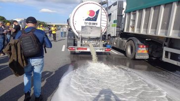 La patronal del transporte pide "contundencia" al Gobierno tras los ataques de agricultores franceses a camioneros españoles