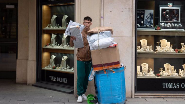 La campaña de Navidad creará alrededor de 71.000 empleos en el sector del comercio en España
