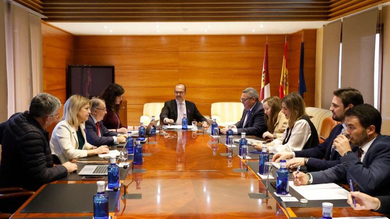 El próximo Pleno de las Cortes de CLM abordará violencia de género, inmigración, solidaridad interterritorial y sanidad