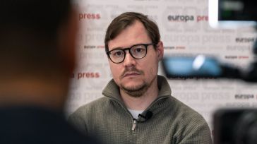 IU pide a Núñez retirar la enmienda que limita el número de diputados y le acusa de "hacer peligrar" el nuevo estatuto