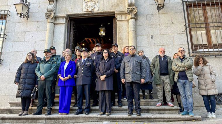 Minuto de silencio en CLM por el asesinato de Cloe, la joven de 15 años que se convierte en la víctima 42 de la violencia machista en 2024