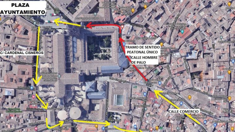 La Policía Local establece un itinerario peatonal para garantizar la seguridad y la fluidez del paso en el Casco Histórico