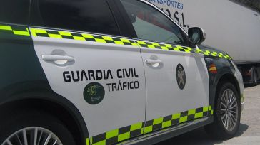 Vuelca en Noblejas un camión cisterna que transportaba 10.000 litros de gasoil