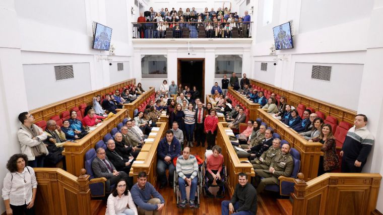 Las Cortes regionales y Marsodeto celebran 25 años del pleno social sobre discapacidad intelectual, con “el orgullo por los avances conseguidos”