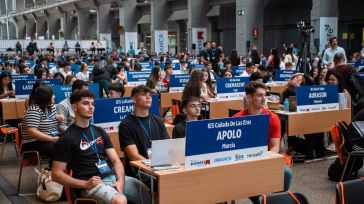 Más de 800 estudiantes preuniversitarios de CLM participan en la competición educativa Young Business Talents