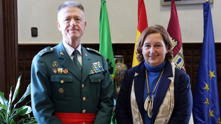 Cedillo traslada al nuevo jefe de la Guardia Civil en CLM la colaboración permanente y leal de la Diputación de Toledo