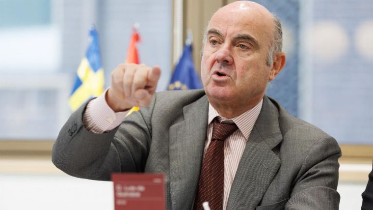 Guindos (BCE) dice que nadie sabe el final de la política monetaria, pero afirma que la trayectoria está clara