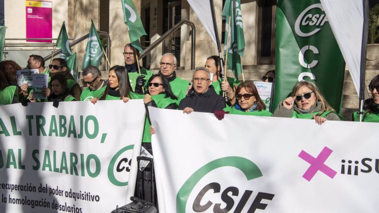 CSIF se moviliza en CLM en defensa de Muface, para exigir un nuevo acuerdo salarial y contra los 'recortes'