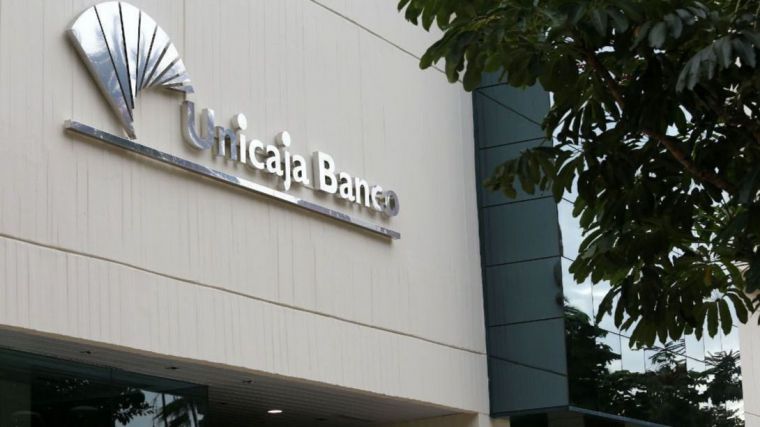 Unicaja, el principal banco de CLM deja a sus clientes sin servicio por tercera vez en una semana