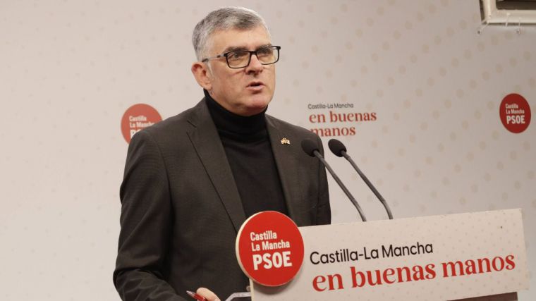 El presidente del Grupo Socialista en las Cortes de Castilla-La Mancha, Ángel Tomás Godoy