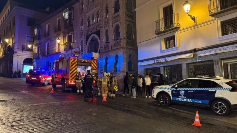 Un hombre hospitalizado tras incendiarse la cocina de un bar del Casco Antiguo de Toledo