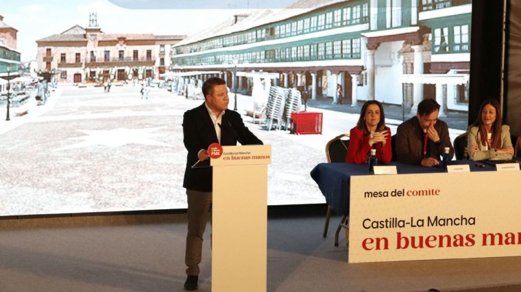 Page señala la necesidad de 'defender las espinas' para 'proteger a la rosa' del PSOE C-LM en su 13 Congreso 