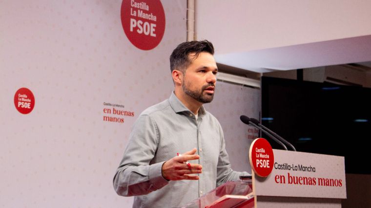 Zamora destaca el liderazgo “sólido” de Page frente al PP “de la inexperiencia, las ocurrencias y los retrocesos”