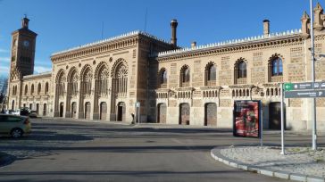 Vecinos, comercios de Santa Bárbara y usuarios del AVE rechazan "frontalmente" la segunda estación en el Polígono