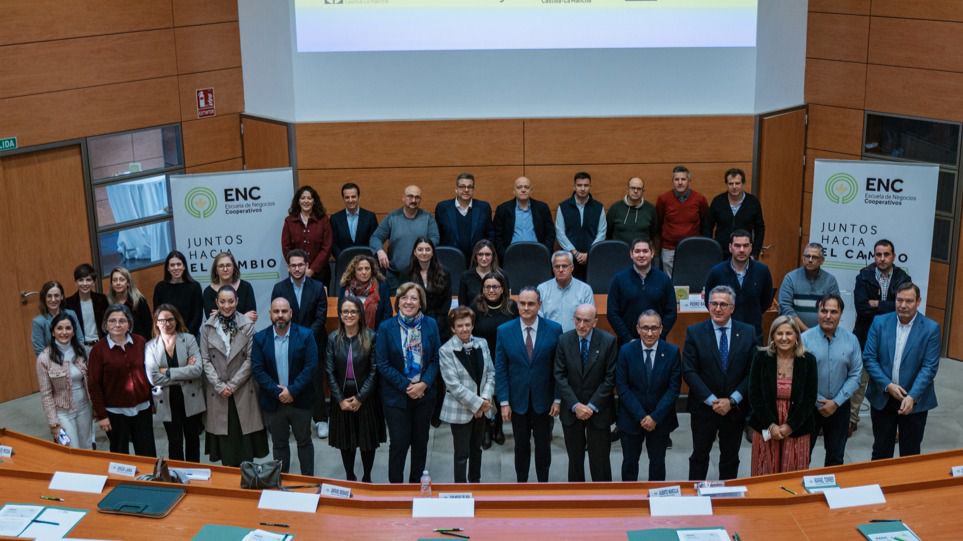 La Escuela de Negocios Cooperativos inaugura su Programa de Alta Dirección en el que se forman directivos de más de una veintena de cooperativas