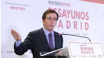 Almeida ve de "monólogo del Club de la Comedia" que sindicatos se manifiesten contra PP y Vox por el 'ómnibus'