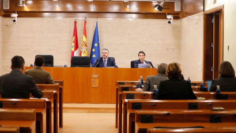 La Comisión de Economía y Presupuestos aprueba las cuentas generales de la Junta del 2016 al 2020