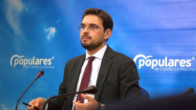 PP C-LM critica que el Gobierno opte por el voto 'con peaje' de Junts frente al voto gratuito del Partido Popular