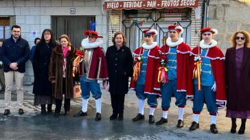 Cedillo asegura que la Fiesta de ‘La Encamisada’ de Menasalbas es un ejemplo del potencial cultural y turístico que tienen los municipios de la provincia