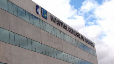 Una mujer y una niña de 13 años resultan heridas tras la colisión de dos turismos en Almansa