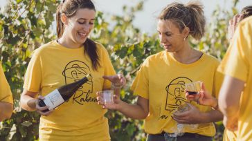 La Fundación Globalcaja y AMEPAP reconocen el empuje emprendedor de la enóloga María García, creadora de la bodega ‘María de La Recueja’ 