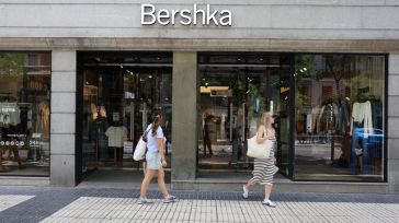 La actividad del sector servicios de España se aceleró en febrero, a pesar de la incertidumbre