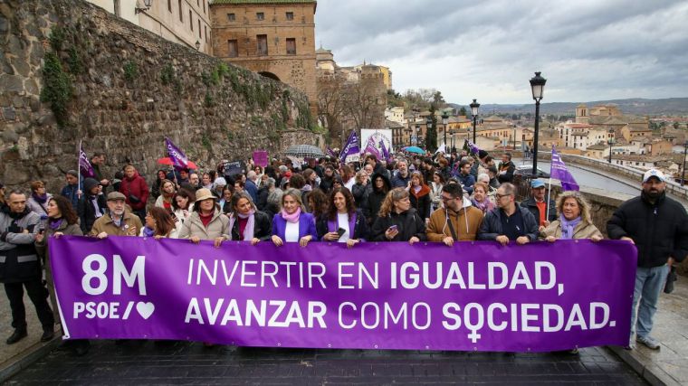 Milagros Tolón en el 8M: “Un día de reivindicación y de una lucha por la igualdad que sigue muy vigente porque queda mucho por hacer. Nada nos va a parar”